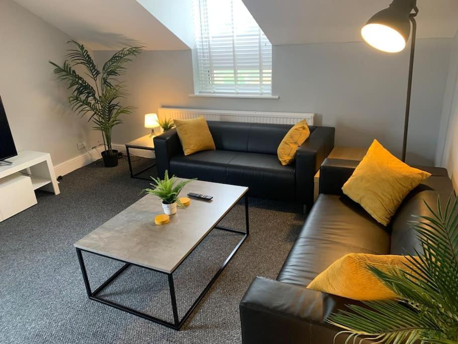 Fantastic Large 2 X Bedroom Flat, Free Parking Sale Extérieur photo