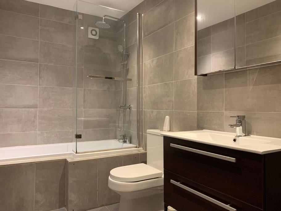 Fantastic Large 2 X Bedroom Flat, Free Parking Sale Extérieur photo