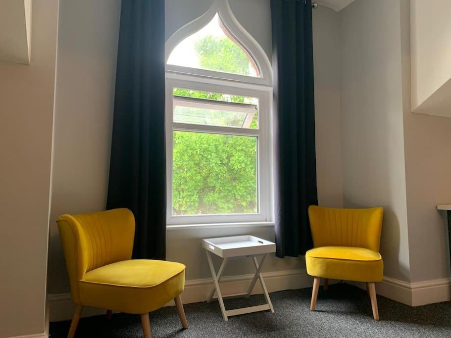 Fantastic Large 2 X Bedroom Flat, Free Parking Sale Extérieur photo